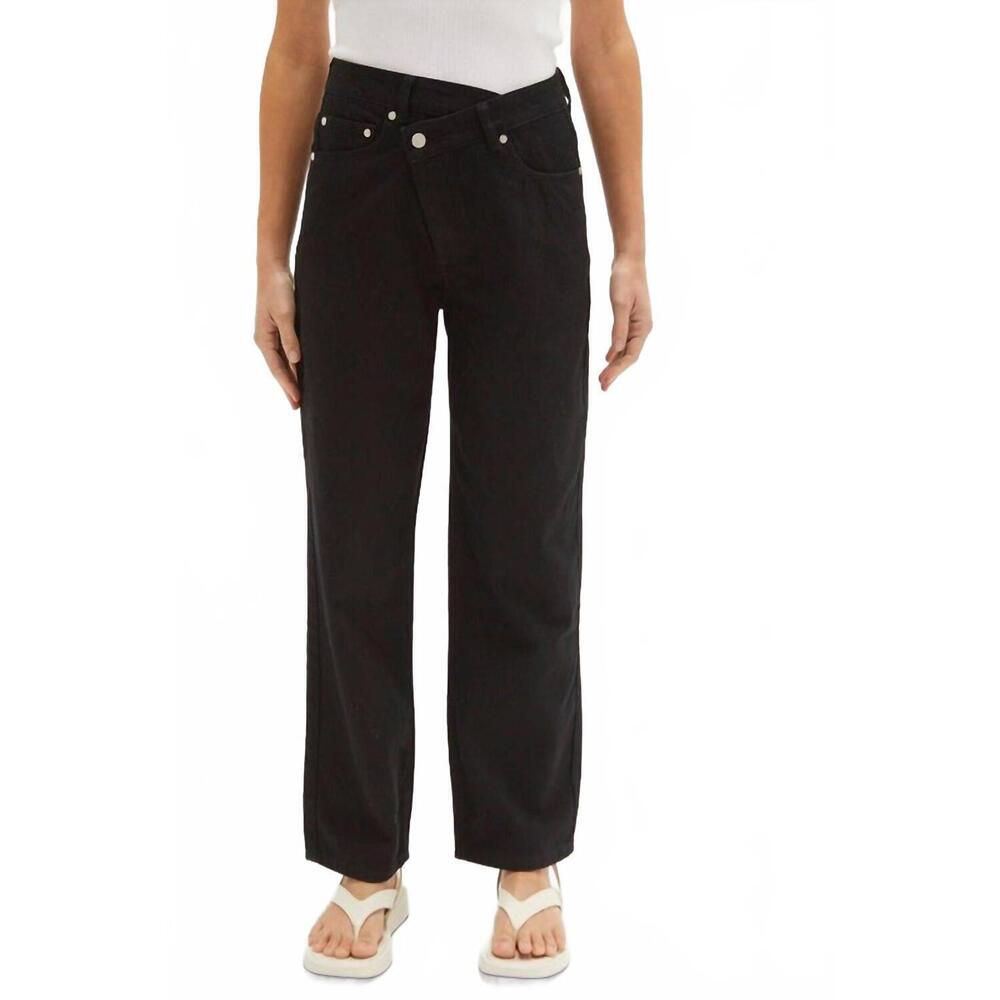 NEW JBD. chelsea straight-leg asymmetric waist jean in black